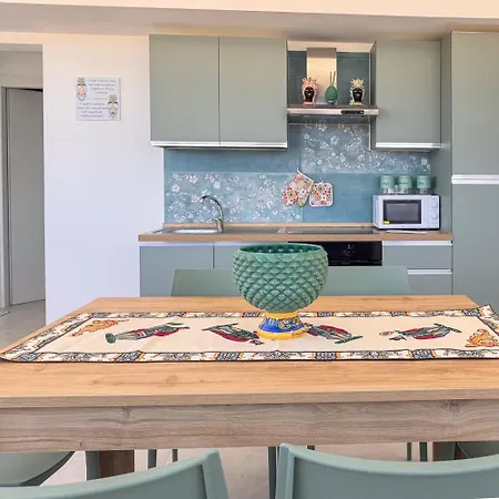 San Lorenzo Apartment *